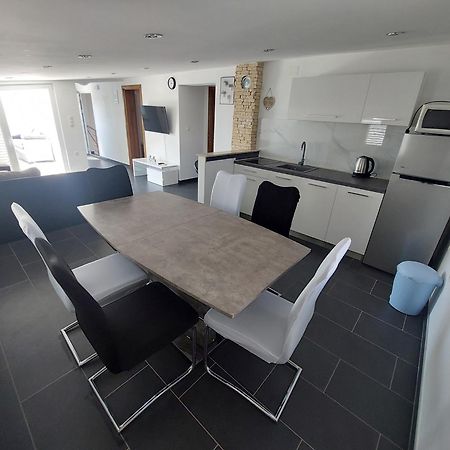 Apartman Nella Biograd Na Moru Esterno foto